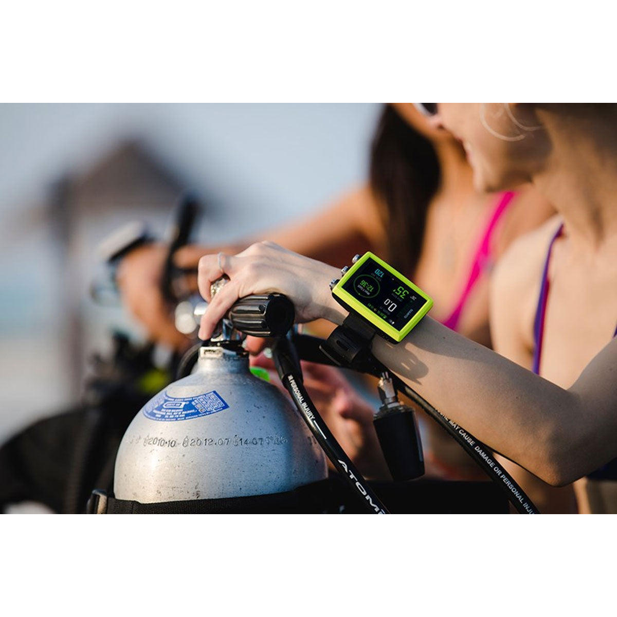 Suunto EON Core Black | Diving Sports Canada
